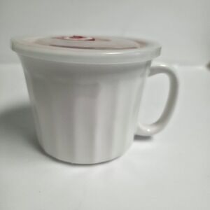 Blue Harbor Collection White Ceramic Soup Mug Ribbed Fluted Vented Plastic Lid